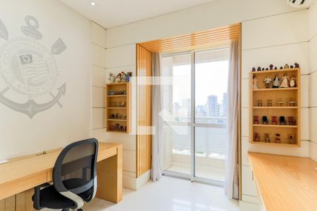 Apartamento à venda com 234m², 3 quartos e 4 vagasQuarto