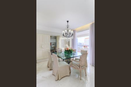 Apartamento à venda com 234m², 3 quartos e 4 vagasSala de Jantar