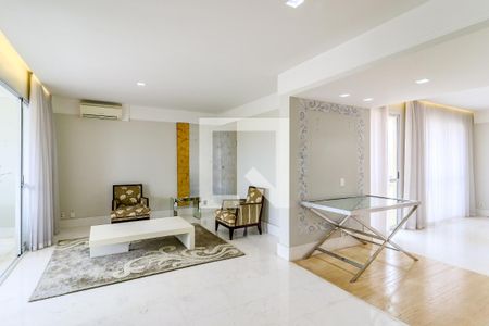 Apartamento à venda com 234m², 3 quartos e 4 vagasSala