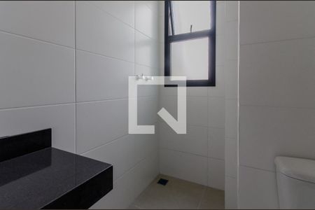 Casa de condomínio à venda com 170m², 2 quartos e 2 vagasBanheiro Social