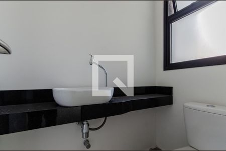 Casa de condomínio à venda com 170m², 2 quartos e 2 vagasLavabo