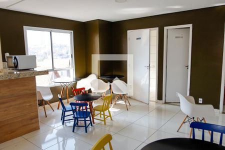 Apartamento à venda com 47m², 2 quartos e 1 vaga Apartamento à venda com 47m², 2 quartos e 1 vagaÁrea comum - Salão de festas