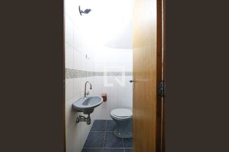 Casa para alugar com 350m², 3 quartos e 2 vagasBanheiro 2
