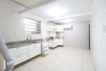 Casa para alugar com 350m², 3 quartos e 2 vagasCozinha