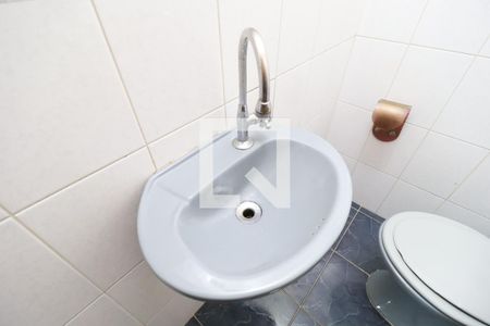 Casa para alugar com 350m², 3 quartos e 2 vagasBanheiro 2