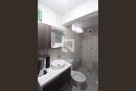 Casa à venda com 200m², 2 quartos e 3 vagasBanheiro de Serviço