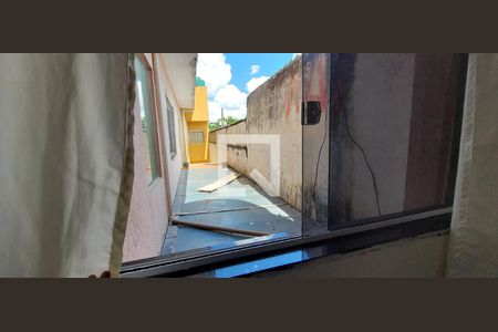 Casa para alugar com 80m², 2 quartos e 1 vaga Casa para alugar com 80m², 2 quartos e 1 vagaQuato 1 vista