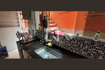Casa para alugar com 80m², 2 quartos e 1 vaga Casa para alugar com 80m², 2 quartos e 1 vagaCozinha
