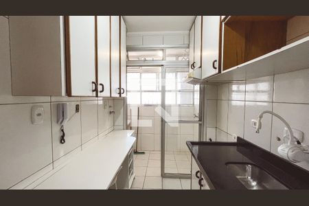 Apartamento à venda com 52m², 2 quartos e 1 vagaCozinha