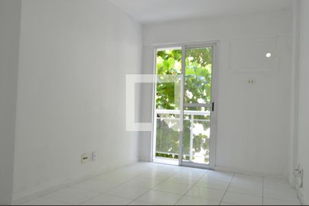 Sala de apartamento à venda com 2 quartos, 60m² em Pechincha, Rio de Janeiro