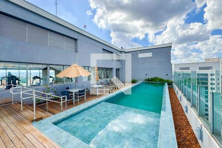 Studio para alugar com 27m², 1 quarto e sem vagaPiscina