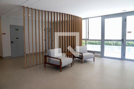 Apartamento à venda com 35m², 1 quarto e sem vaga Apartamento à venda com 35m², 1 quarto e sem vagaHall social