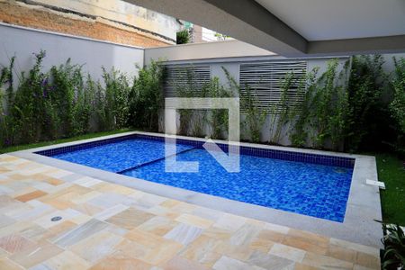 Apartamento à venda com 35m², 1 quarto e sem vaga Apartamento à venda com 35m², 1 quarto e sem vagaÁrea comum - Piscina