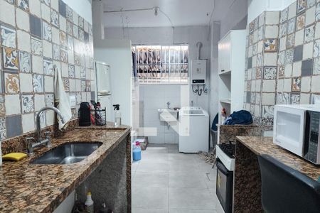 Apartamento à venda com 98m², 2 quartos e sem vagaCozinha