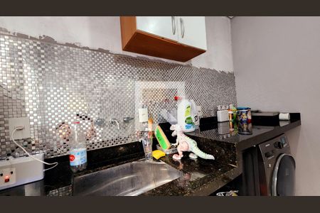 Casa à venda com 330m², 3 quartos e 3 vagas Casa à venda com 330m², 3 quartos e 3 vagasLavanderia