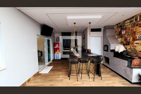 Casa à venda com 330m², 3 quartos e 3 vagas Casa à venda com 330m², 3 quartos e 3 vagasÁrea gourmet