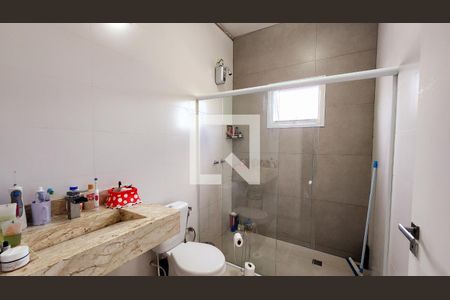 Casa à venda com 330m², 3 quartos e 3 vagas Casa à venda com 330m², 3 quartos e 3 vagasBanheiro