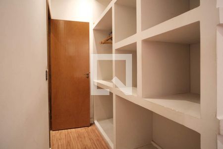 Quarto 1 de apartamento para alugar com 2 quartos, 45m² em Vila Guilhermina, São Paulo