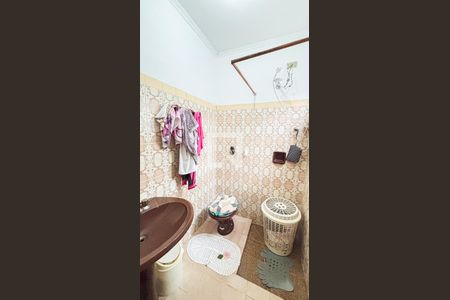 Casa à venda com 150m², 3 quartos e 2 vagasBanheiro 2