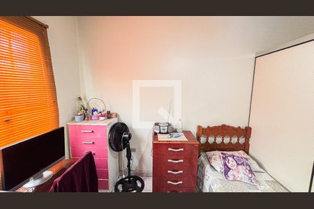 Casa à venda com 150m², 3 quartos e 2 vagasQuarto 2