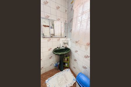 Casa à venda com 150m², 3 quartos e 2 vagasBanheiro