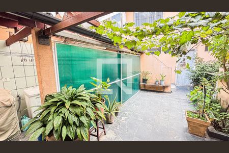 Casa à venda com 150m², 3 quartos e 2 vagasQuintal