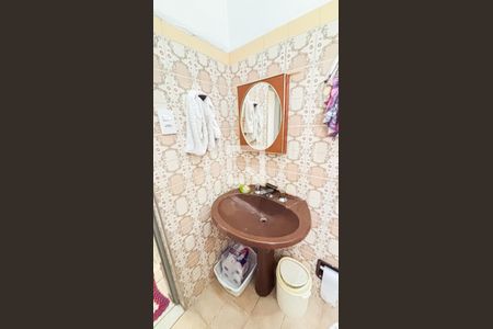 Casa à venda com 150m², 3 quartos e 2 vagasBanheiro 2