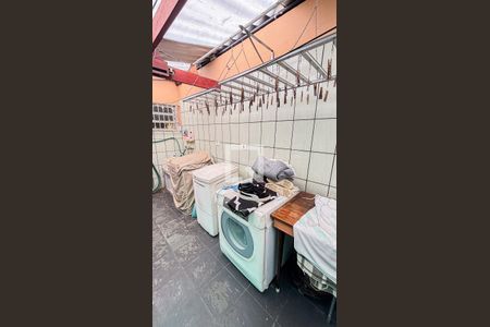 Casa à venda com 150m², 3 quartos e 2 vagasÁrea de Serviço