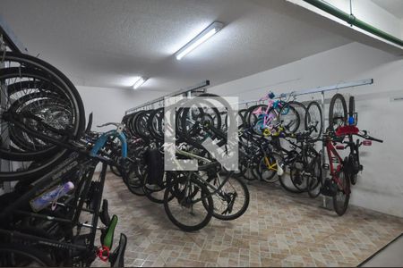 Studio para alugar com 31m², 1 quarto e 1 vaga Studio para alugar com 31m², 1 quarto e 1 vagaBicicletário