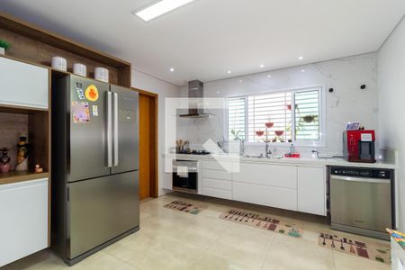 Casa à venda com 295m², 4 quartos e 4 vagasCozinha