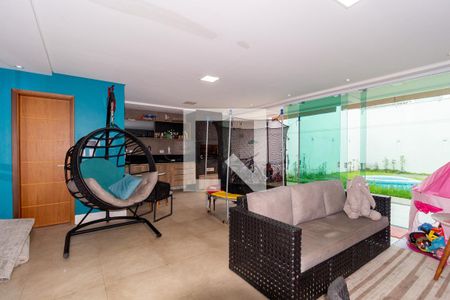 Casa à venda com 295m², 4 quartos e 4 vagasEspaço Gourmet