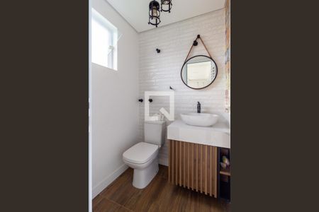 Casa à venda com 295m², 4 quartos e 4 vagasBanheiro - Espaço Gourmet