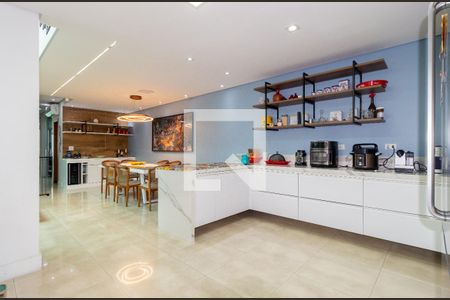 Casa à venda com 295m², 4 quartos e 4 vagasCozinha