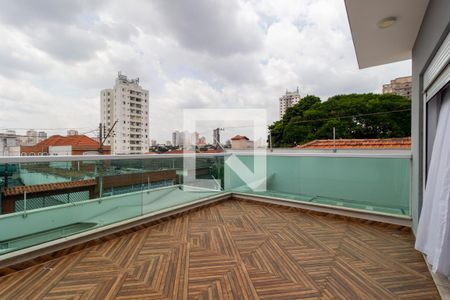 Casa à venda com 295m², 4 quartos e 4 vagasVaranda - Suíte 1