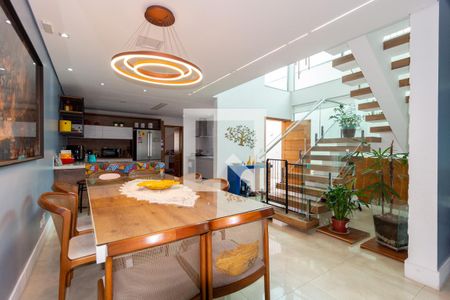 Casa à venda com 295m², 4 quartos e 4 vagasSala de Jantar