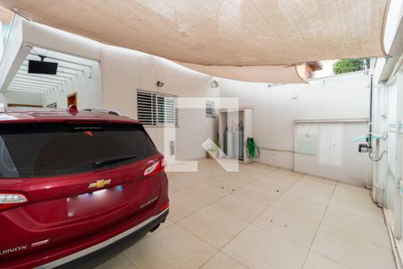 Casa à venda com 295m², 4 quartos e 4 vagasGaragem