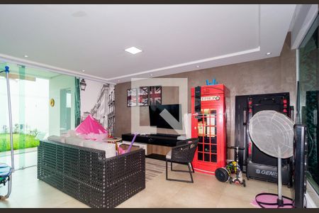 Casa à venda com 295m², 4 quartos e 4 vagasEspaço Gourmet