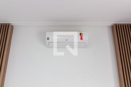 Casa à venda com 295m², 4 quartos e 4 vagasDetalhe - Suíte 2