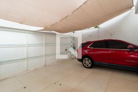 Casa à venda com 295m², 4 quartos e 4 vagasGaragem