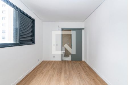 Apartamento à venda com 96m², 3 quartos e 2 vagasSuíte 2