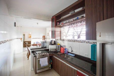 Casa à venda com 250m², 16 quartos e 3 vagasCozinha Casa 2