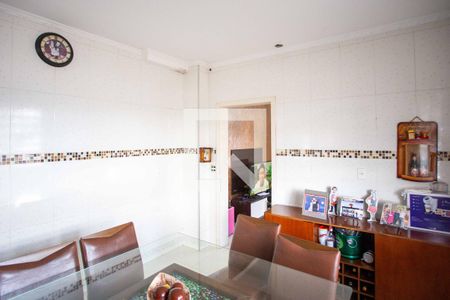 Casa à venda com 250m², 16 quartos e 3 vagasSala de Jantar Casa 2