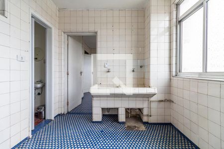 Apartamento para alugar com 141m², 3 quartos e 1 vagaÁrea de Serviço