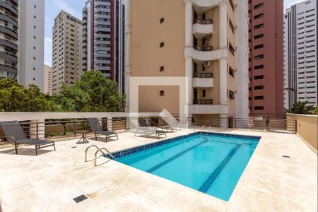 Apartamento para alugar com 421m², 2 quartos e 4 vagas Apartamento para alugar com 421m², 2 quartos e 4 vagasÁrea comum - Piscina