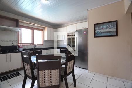 Casa à venda com 119m², 3 quartos e 3 vagasCozinha 