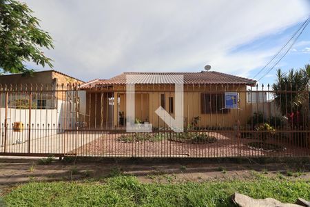 Casa à venda com 119m², 3 quartos e 3 vagasFachada