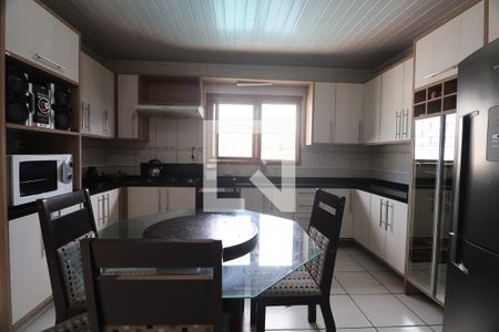 Casa à venda com 119m², 3 quartos e 3 vagasCozinha 