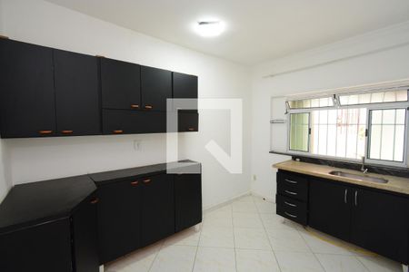 Casa à venda com 170m², 2 quartos e 1 vagaCozinha