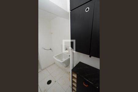 Casa à venda com 170m², 2 quartos e 1 vagaÁrea de Serviço