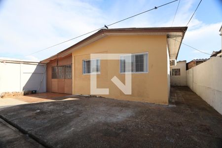 Casa à venda com 96m², 2 quartos e 3 vagasÁrea Externa